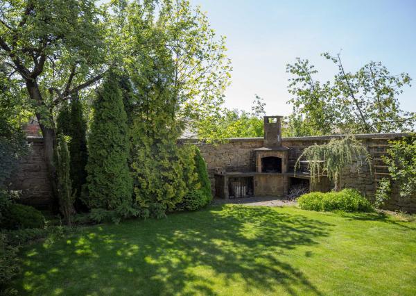 REZERVOVANÝ! Polyfunkčný meštiansky dom, centrum Levoča