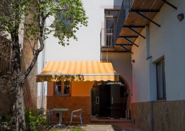 REZERVOVANÝ! Polyfunkčný meštiansky dom, centrum Levoča