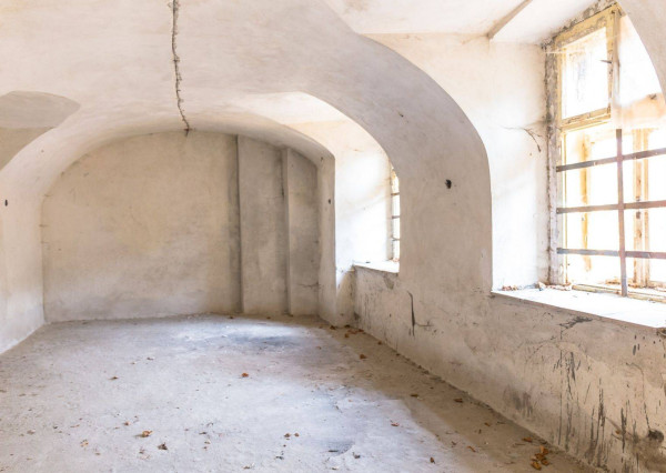 Polyfunkčný objekt, Novoveská Huta