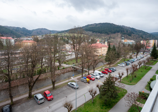 Predaj 4-izbový byt Krompachy -  Lorencová ulica