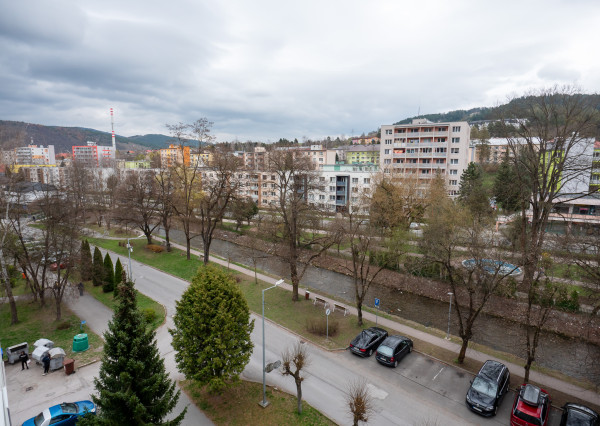 Predaj 4-izbový byt Krompachy -  Lorencová ulica