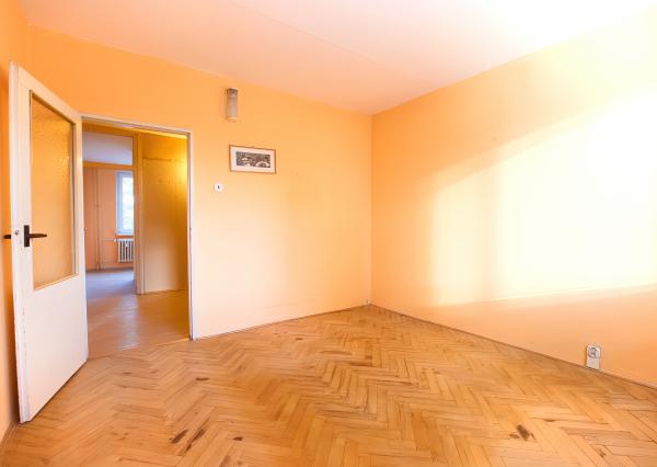 Byt 3+1 (71 m2) s loggiou, ul. Dubová Sp. Nová Ves