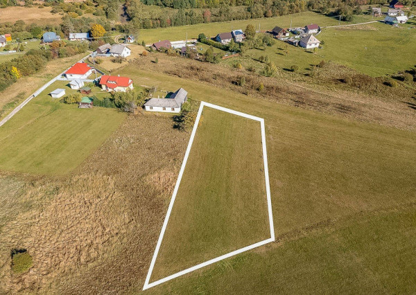 Atraktívny rekreačný pozemok (2221 m2) Tretí Hámor