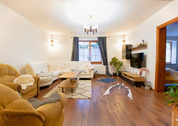 RD s penziónom v rekreačnej oblasti Hnilčík SKI Mraznica