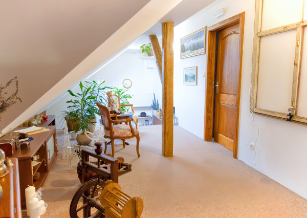 RD s penziónom v rekreačnej oblasti Hnilčík SKI Mraznica