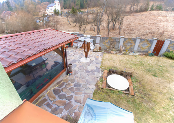 RD s penziónom v rekreačnej oblasti Hnilčík SKI Mraznica