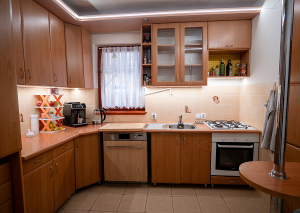 PRENÁJOM RD Slovinky - 5 izbový s garážou