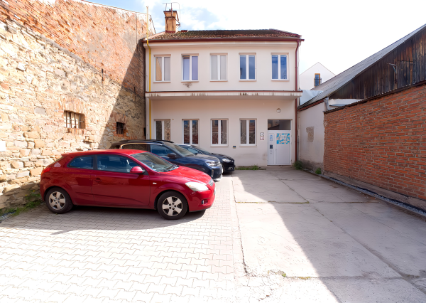 Podnikateľský priestor (70 m2) centrum Sp. Nová Ves