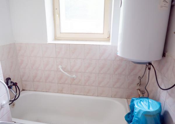 REZERVOVANÉ - 2 Izbový byt s balkónom v pôvodnom stave - Krompachy