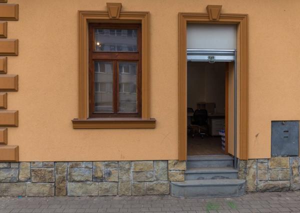 Atraktívny priestor (70 m2) centrum Sp. Nová Ves