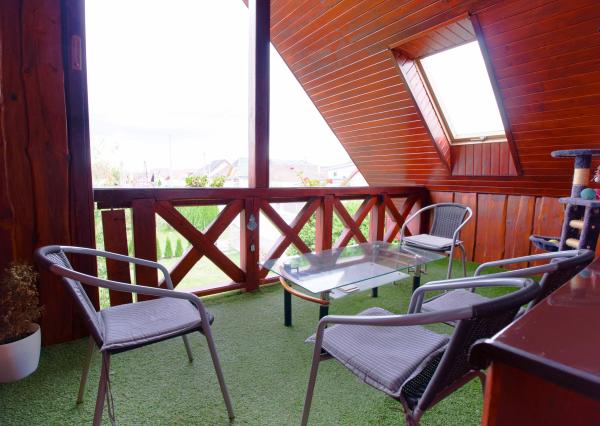 Rodinný dom (654 m2), garáž, altánok, záhrada Smižany