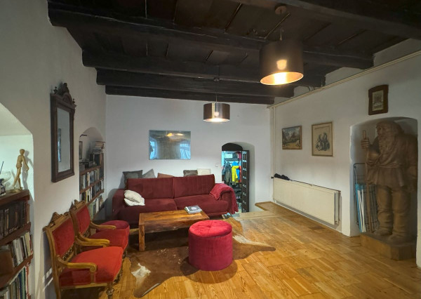 Meštiansky dom s veľkým pozemkom (1 546 m2) v centre Levoče