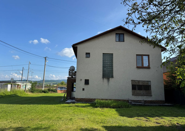 Na predaj rodinný dom v obci Smižany s veľkým pozemkom !