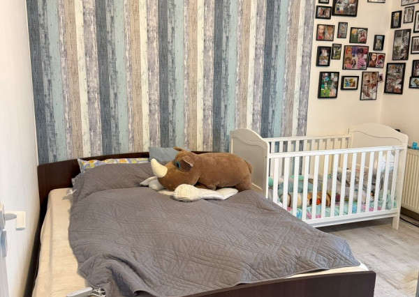 ZNÍŽENÁ CENA ! Rodinný dom s veľkým pozemkom v obci Tvarožná