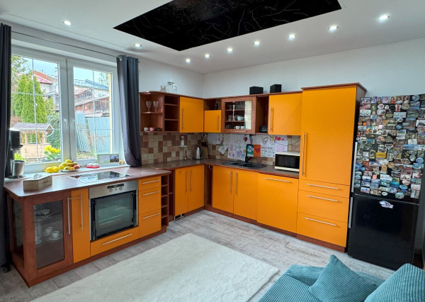 ZNÍŽENÁ CENA ! Rodinný dom s veľkým pozemkom v obci Tvarožná