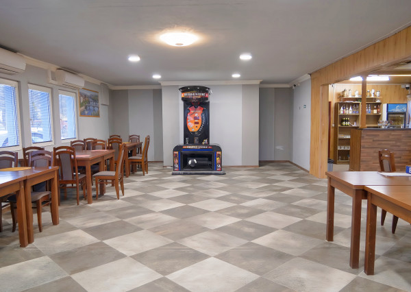 Budova gastro prevádzky pizzerie sídl. Západ Levoča