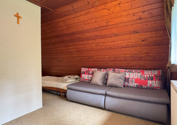 Cena dohodou ! Na predaj ponúkame chatu v Levočskej doline