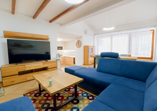 NOVOSTAVBA! Nadštandardný byt 2+1 (88 m2) centrum mesta SNV