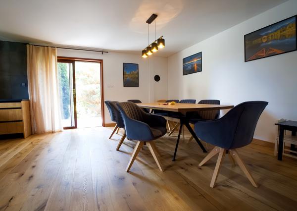 Multifunkčný chalet s veľkým pozemkom (1656 m2) Veľká Lomnica