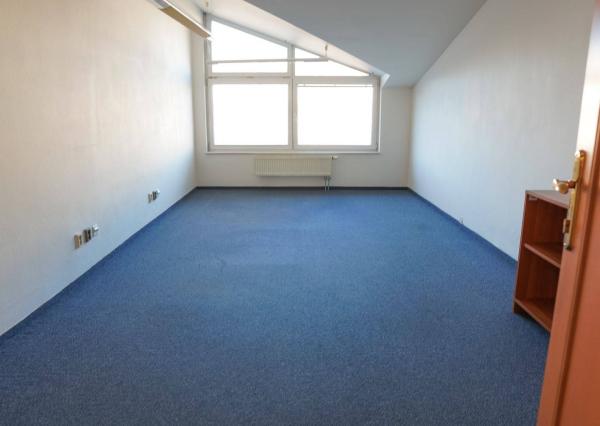 Atraktívny kancelársky priestor (304 m2) Poprad