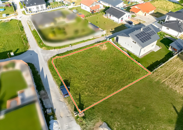 Stavebný pozemok 692 m2 s výhľadom na hrad Spišský Hrhov
