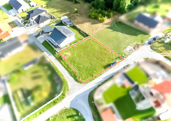 Stavebný pozemok 692 m2 s výhľadom na hrad Spišský Hrhov