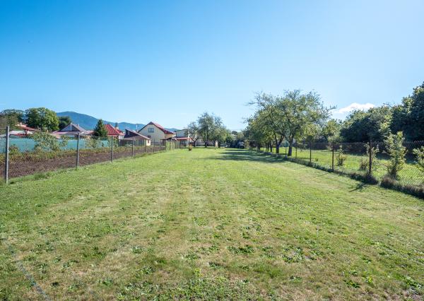 REZERVOVANÉ  - Veľký pozemok so starším domom v dobrej lokalite Spišské Vlachy