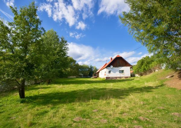 Chalupa s veľkým pozemkom (1890 m2) Torysky Lev. vrchy