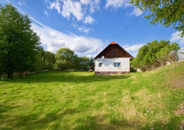Chalupa s veľkým pozemkom (1890 m2) Torysky Lev. vrchy