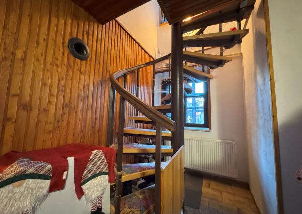 Meštiansky dom s veľkým pozemkom (1 546 m2) v centre Levoče