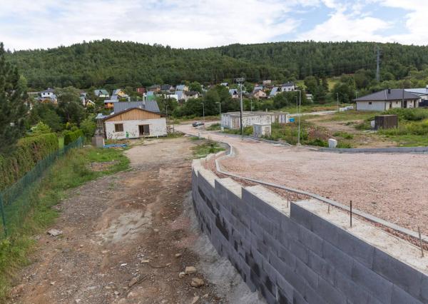 REZERVOVANÉ! Stavebný pozemok (615 m2) Ferčekovce Sp. Nová Ves
