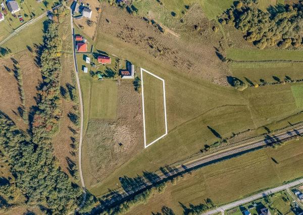 Atraktívny rekreačný pozemok (2221 m2) Tretí Hámor