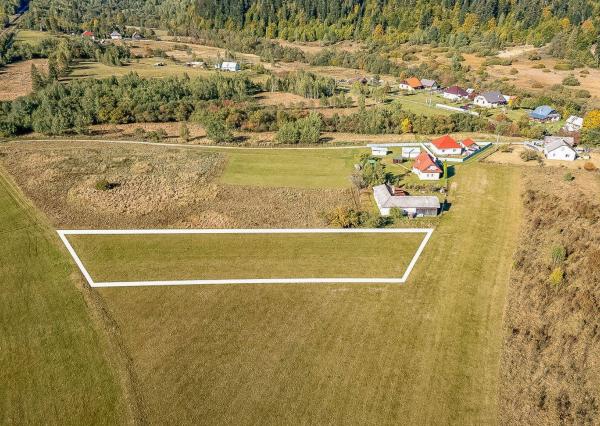 Atraktívny rekreačný pozemok (2221 m2) Tretí Hámor