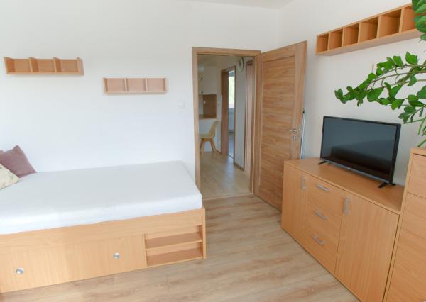 Byt 3+1 (72 m2) s loggiou, ul. Javorová sídl. Tarča SNV