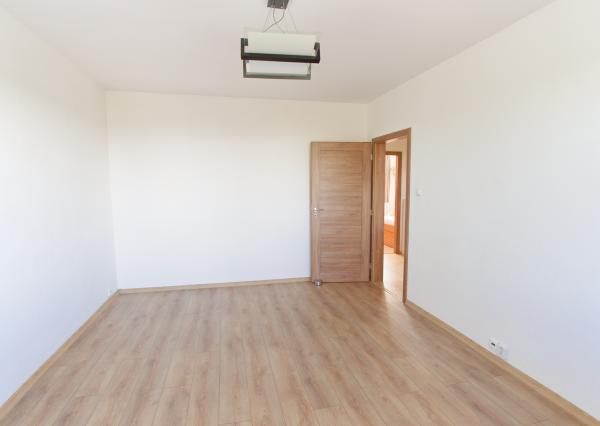 Byt 3+1 (72 m2) s loggiou, ul. Javorová sídl. Tarča SNV