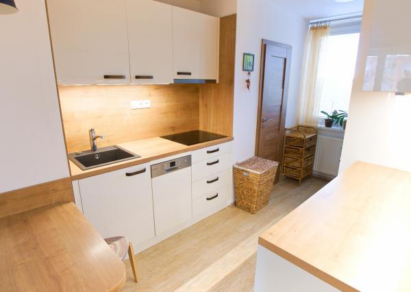 Byt 3+1 (72 m2) s loggiou, ul. Javorová sídl. Tarča SNV