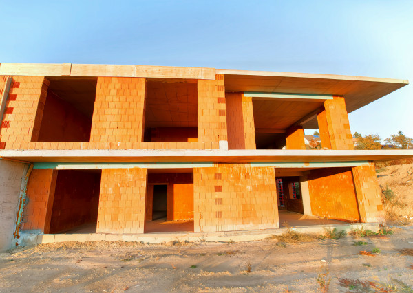 Novostavba 4+1 (179 m2) s garážou a terasou, Blaumont SNV