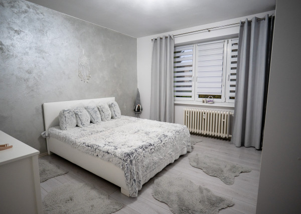 3-izbový, nadštandardne veľký byt s balkónom -  Krompachy