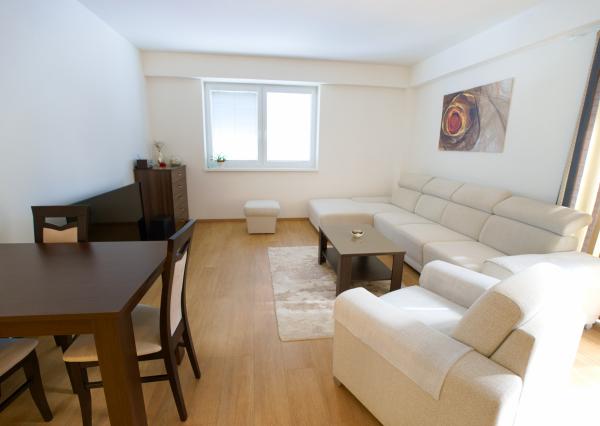 Byt 4+1 (93 m2) s balkónom, Námestie Iglovia, Sp. Nová Ves