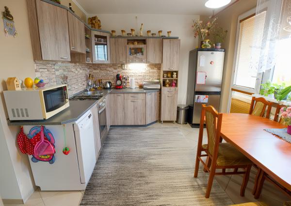 Byt 2+1 (59 m2) s balkónom na sídl. Mier v Sp. Novej Vsi