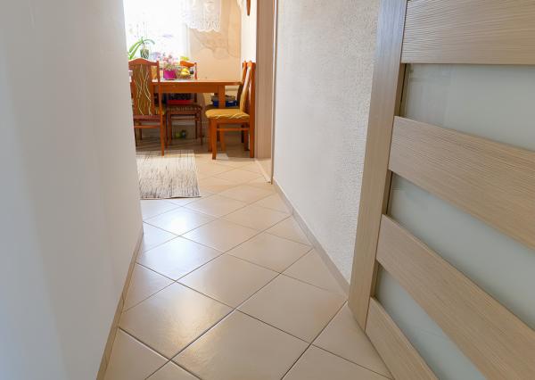 Byt 2+1 (59 m2) s balkónom na sídl. Mier v Sp. Novej Vsi