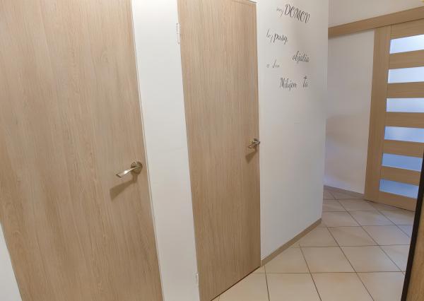 Byt 2+1 (59 m2) s balkónom na sídl. Mier v Sp. Novej Vsi