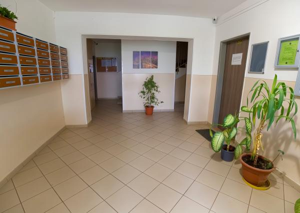 Byt 2+1 (59 m2) s balkónom na sídl. Mier v Sp. Novej Vsi