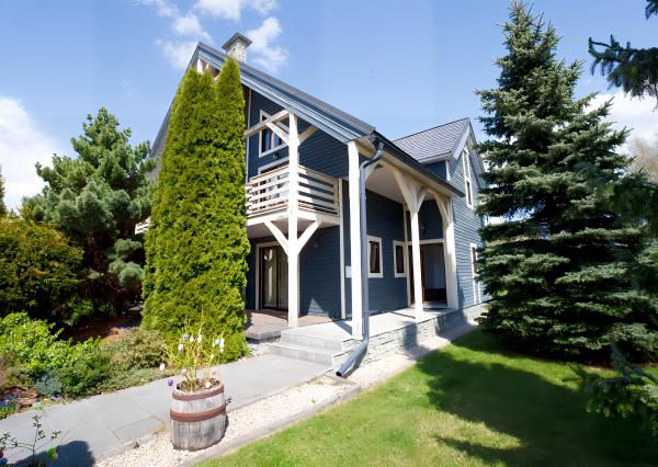 Multifunkčný dom s veľkým pozemkom (1656 m2) Veľká Lomnica