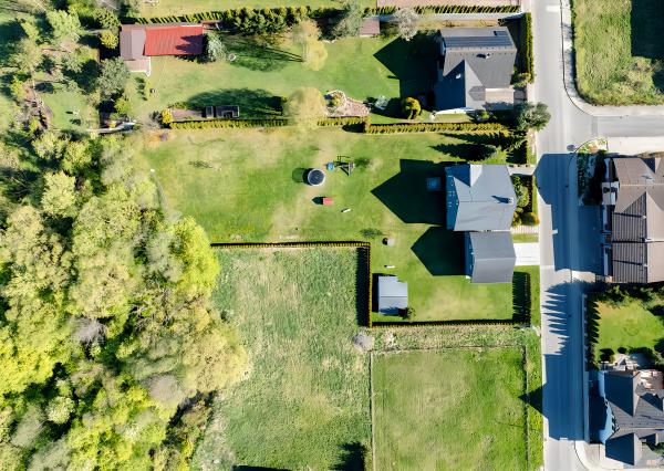 Multifunkčný dom s veľkým pozemkom (1656 m2) Veľká Lomnica