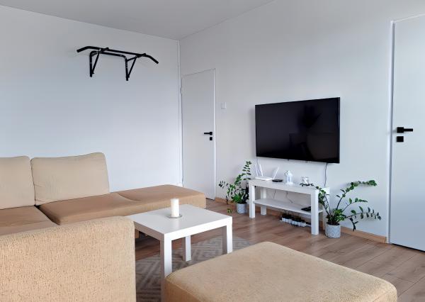 PRENÁJOM! Byt 3+1 (77 m2) 2 balkóny,  Levočská SNV