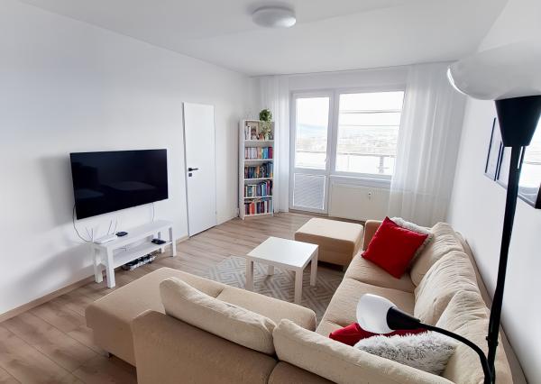 PRENÁJOM! Byt 3+1 (77 m2) 2 balkóny,  Levočská SNV