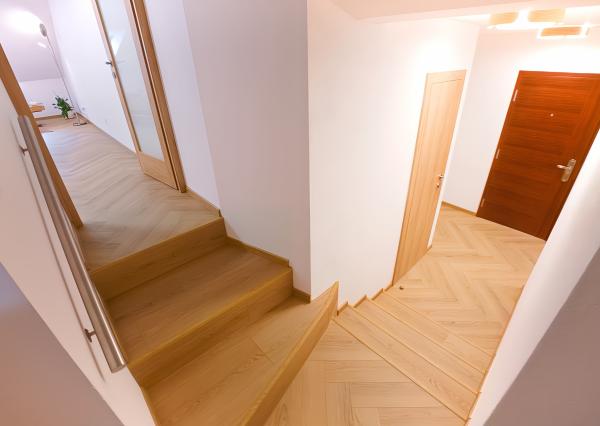 NOVOSTAVBA! Nadštandardný byt 2+1 (88 m2) centrum mesta SNV