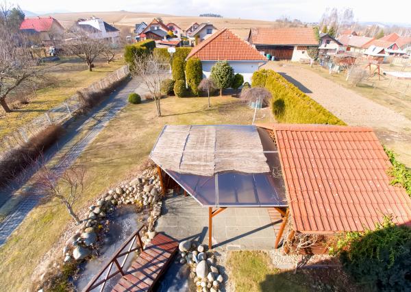 Rodinný dom s krásnou záhradou (922 m2) Markušovce pri SNV