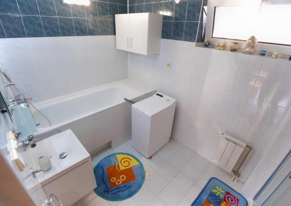 Rodinný dom s krásnou záhradou (922 m2) Markušovce pri SNV